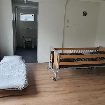 Aangepast Sandra Mindervaliden Casa de Férias *